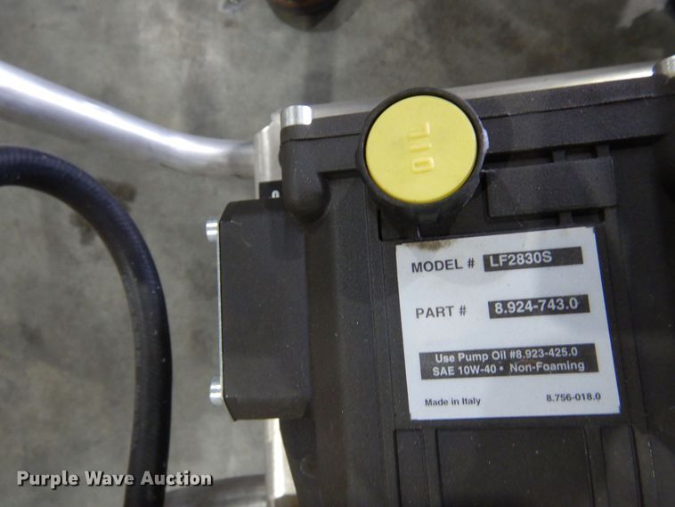 image for item LT9833 2020 Hotsy LF2830S  pressure washer