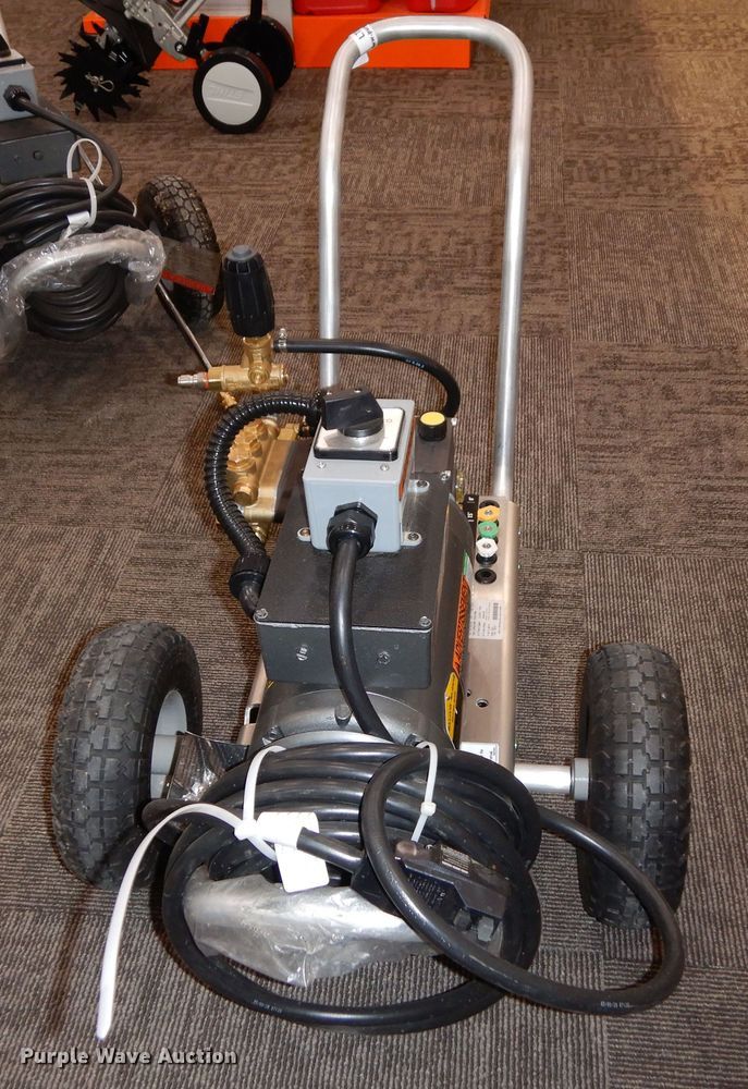 image for item LT9835 2021 Hotsy  pressure washer