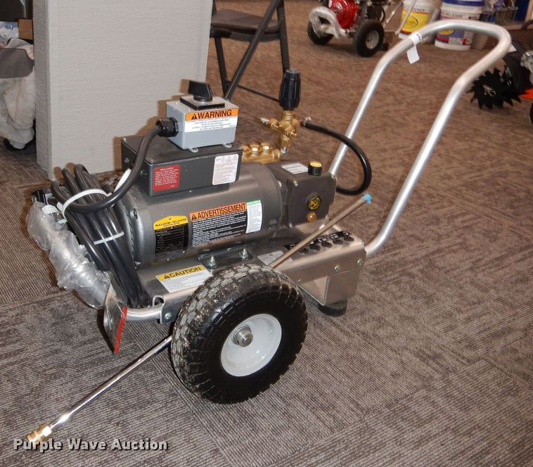 image for item LT9837 2021 Hotsy HD 1.9  pressure washer