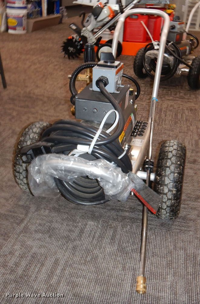 image for item LT9837 2021 Hotsy HD 1.9  pressure washer