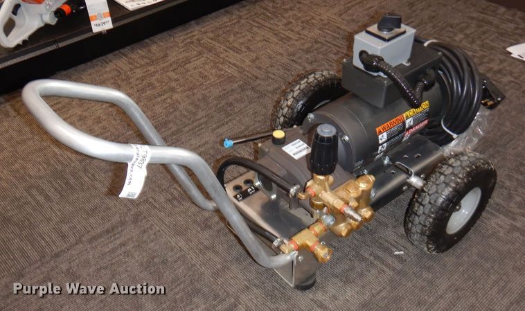 image for item LT9837 2021 Hotsy HD 1.9  pressure washer