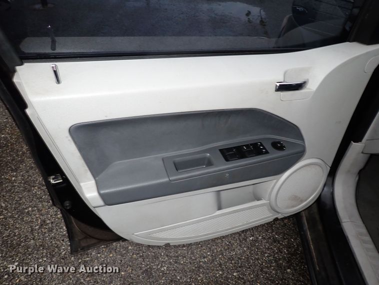 image for item LU9005 2007 Dodge Caliber