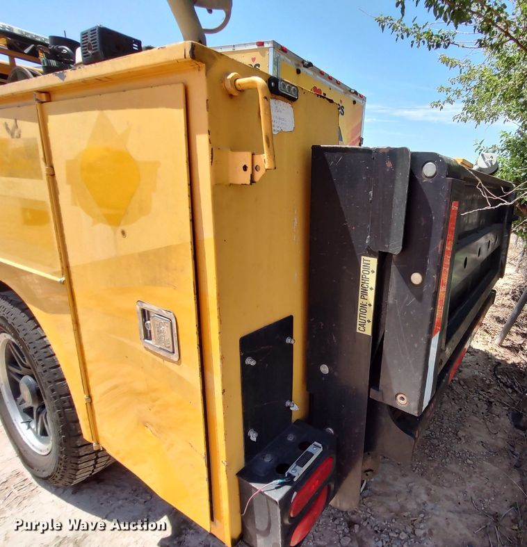 image for item LU9120 2014 Ford F350 Super Duty XL  utility bed pickup truck