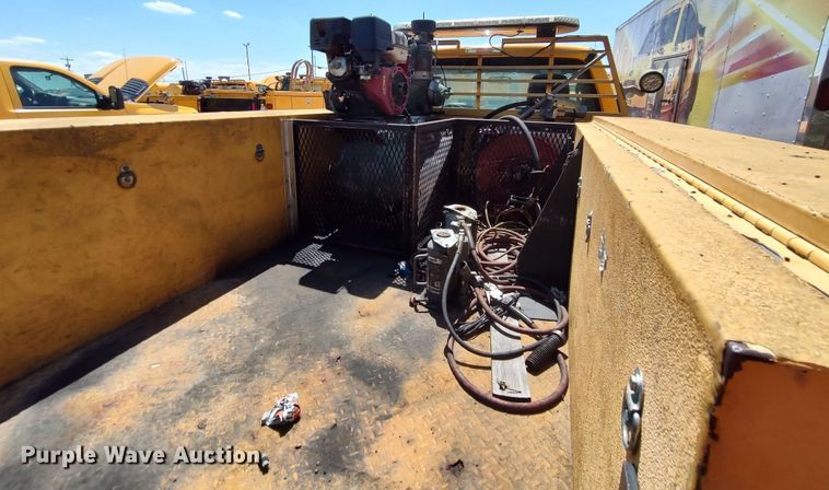 image for item LU9120 2014 Ford F350 Super Duty XL  utility bed pickup truck