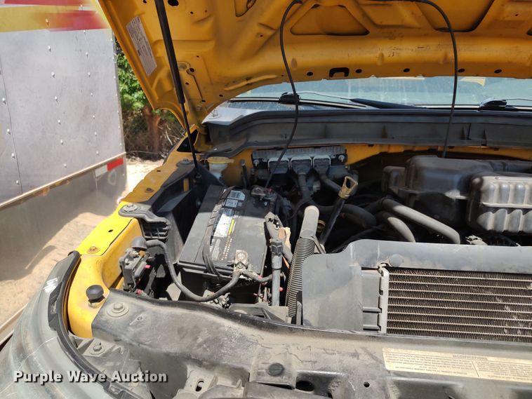 image for item LU9120 2014 Ford F350 Super Duty XL  utility bed pickup truck