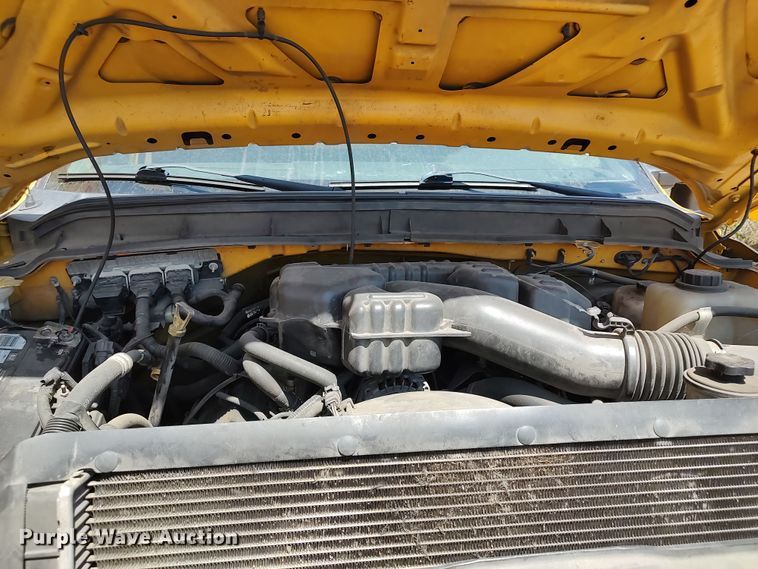 image for item LU9120 2014 Ford F350 Super Duty XL  utility bed pickup truck