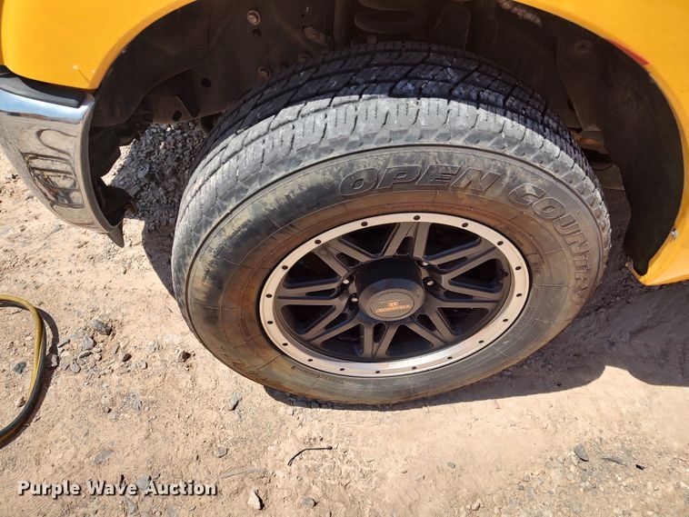 image for item LU9120 2014 Ford F350 Super Duty XL  utility bed pickup truck