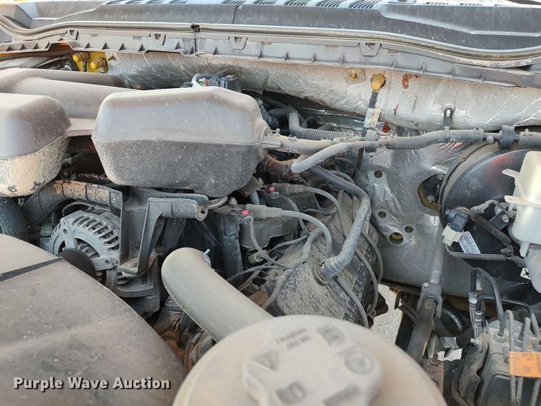 image for item LU9121 2017 Ford F350 Super Duty XL  utility bed pickup truck