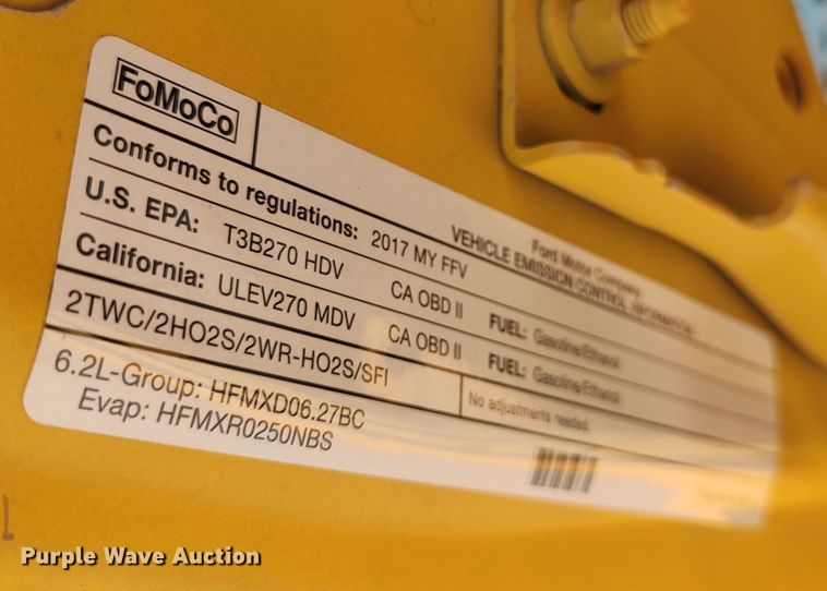 image for item LU9121 2017 Ford F350 Super Duty XL  utility bed pickup truck