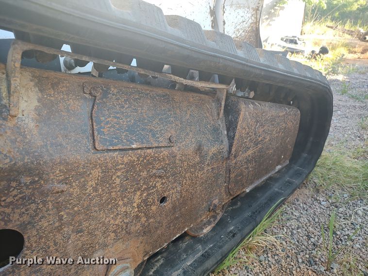 image for item LU9132 2014 Bobcat T630  tracked skid steer loader