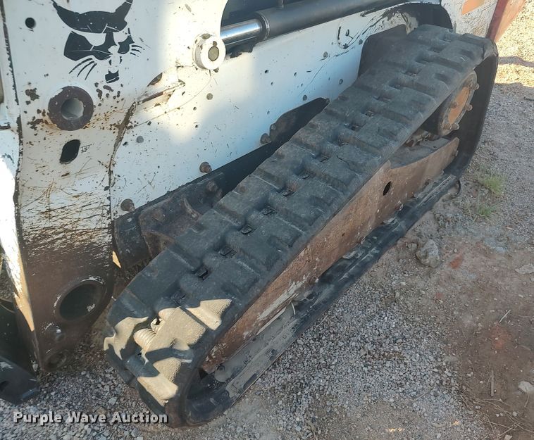 image for item LU9132 2014 Bobcat T630  tracked skid steer loader