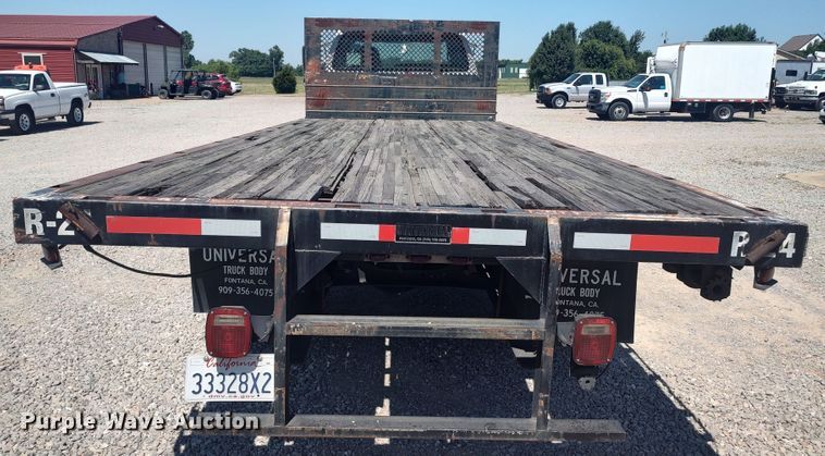 image for item LU9136 2006 Ford F650  SuperCab flatbed truck