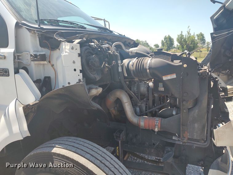 image for item LU9136 2006 Ford F650  SuperCab flatbed truck