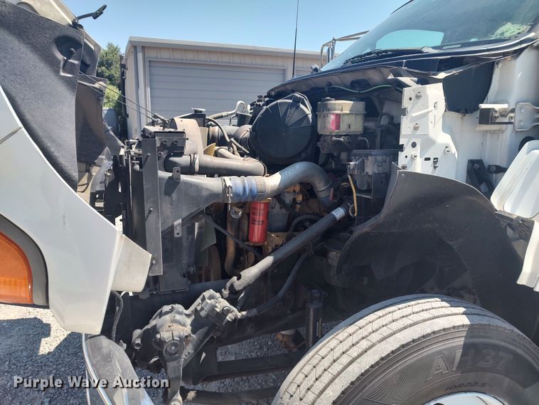 image for item LU9136 2006 Ford F650  SuperCab flatbed truck