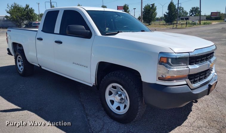 image for item LU9148 2018 Chevrolet Silverado 1500  Double Cab pickup truck