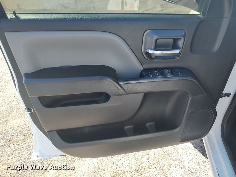 image for item LU9148 2018 Chevrolet Silverado 1500  Double Cab pickup truck