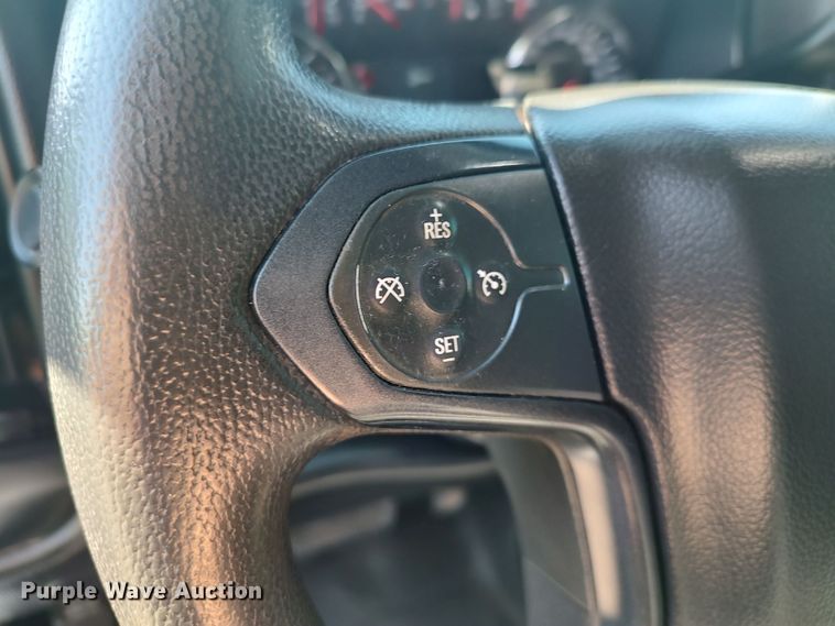 image for item LU9148 2018 Chevrolet Silverado 1500  Double Cab pickup truck