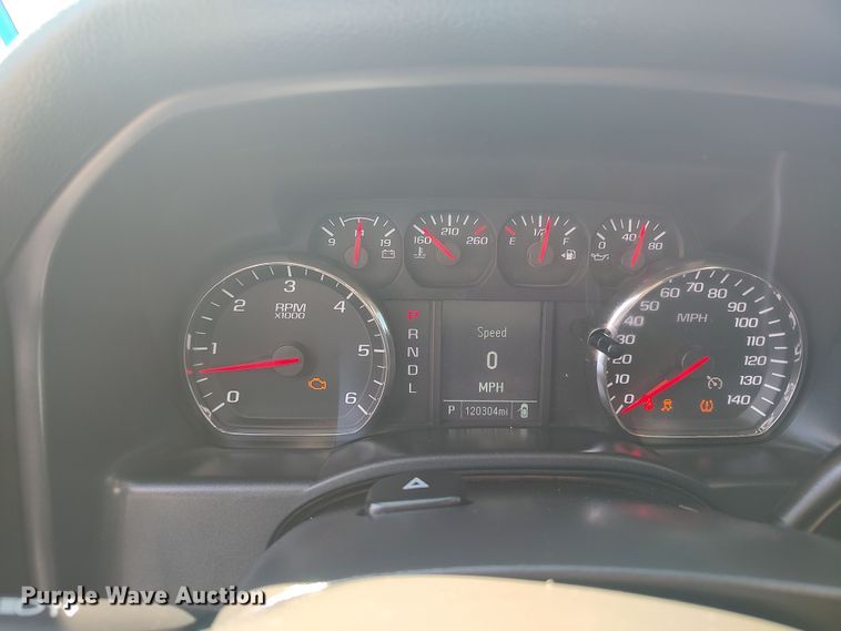 image for item LU9148 2018 Chevrolet Silverado 1500  Double Cab pickup truck