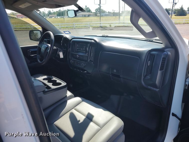 image for item LU9148 2018 Chevrolet Silverado 1500  Double Cab pickup truck