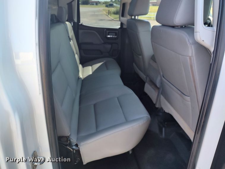 image for item LU9148 2018 Chevrolet Silverado 1500  Double Cab pickup truck