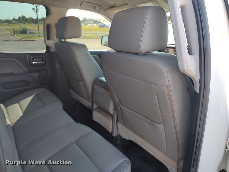 image for item LU9148 2018 Chevrolet Silverado 1500  Double Cab pickup truck