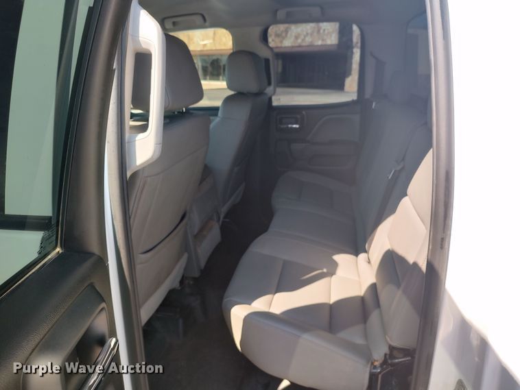 image for item LU9148 2018 Chevrolet Silverado 1500  Double Cab pickup truck