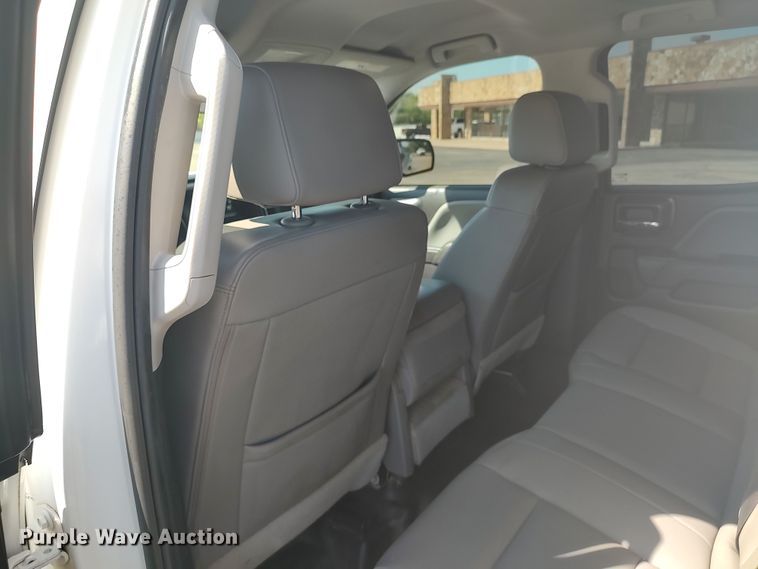 image for item LU9148 2018 Chevrolet Silverado 1500  Double Cab pickup truck