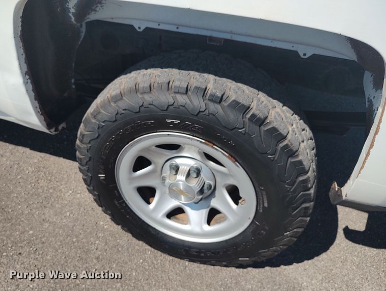 image for item LU9148 2018 Chevrolet Silverado 1500  Double Cab pickup truck