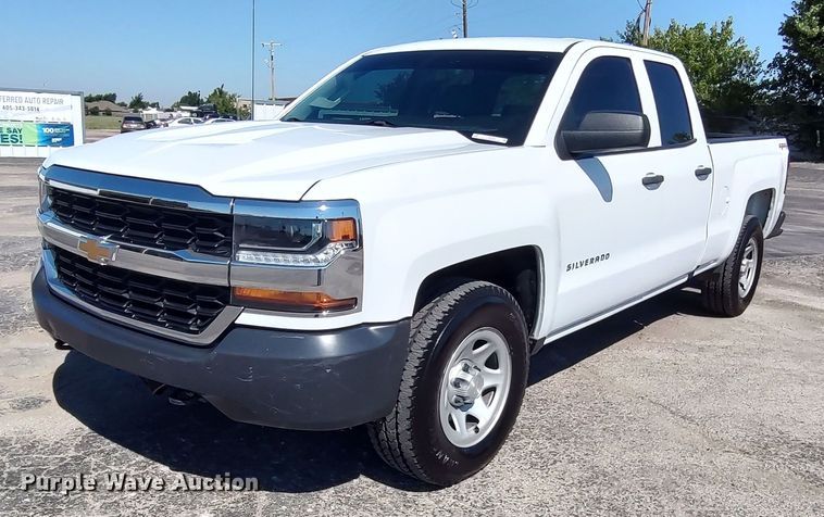 image for item LU9149 2017 Chevrolet Silverado 1500  Double Cab pickup truck