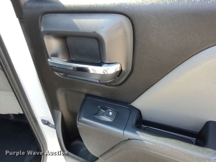 image for item LU9149 2017 Chevrolet Silverado 1500  Double Cab pickup truck