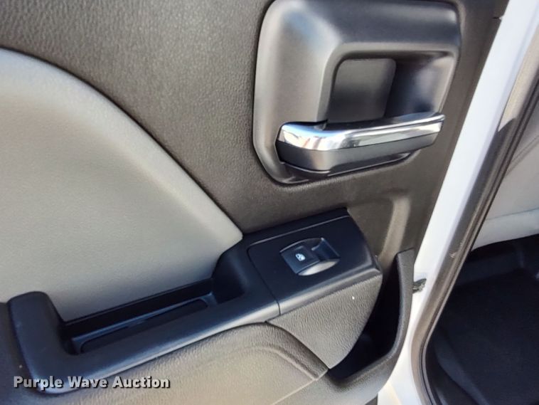 image for item LU9149 2017 Chevrolet Silverado 1500  Double Cab pickup truck