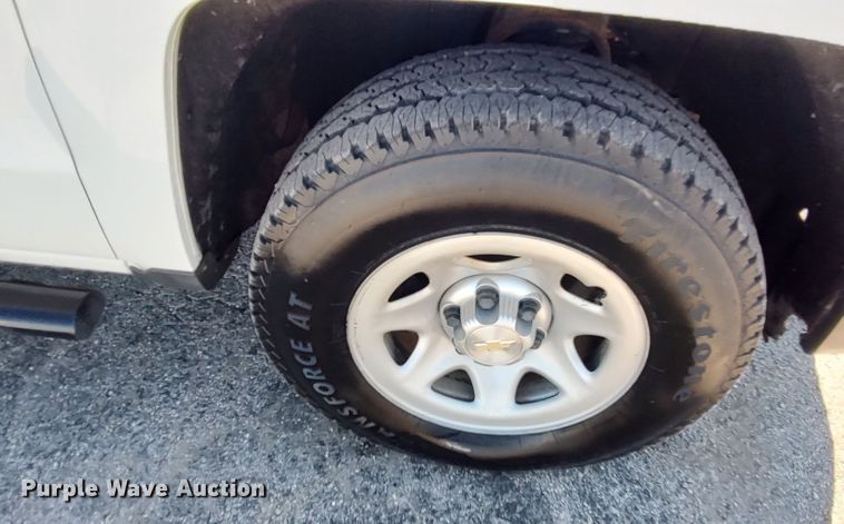 image for item LU9149 2017 Chevrolet Silverado 1500  Double Cab pickup truck