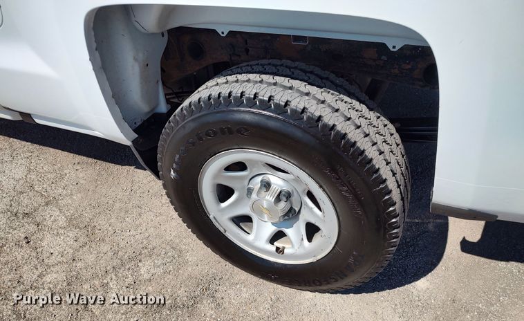 image for item LU9149 2017 Chevrolet Silverado 1500  Double Cab pickup truck