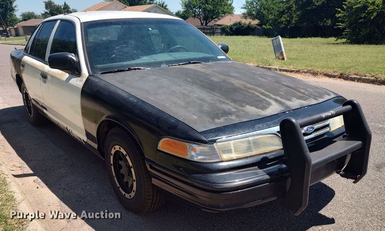 image for item LU9150 1996 Ford Crown Victoria Police Interceptor
