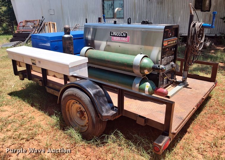 image for item LU9156 Lincoln Electric Vantage 400  welder