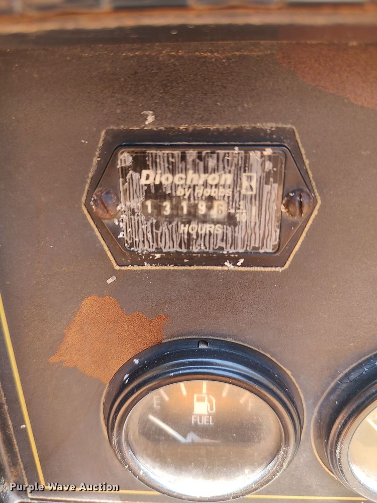 image for item LU9156 Lincoln Electric Vantage 400  welder