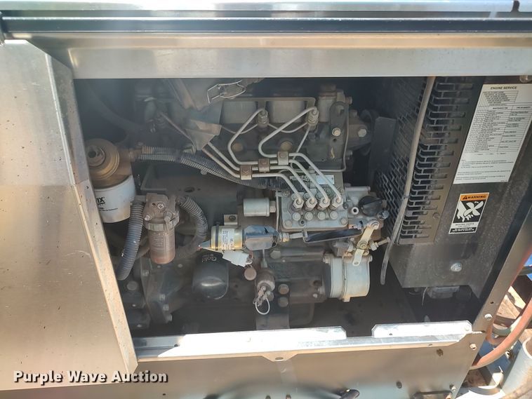 image for item LU9156 Lincoln Electric Vantage 400  welder