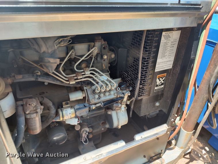 image for item LU9156 Lincoln Electric Vantage 400  welder