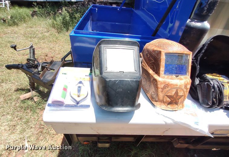 image for item LU9156 Lincoln Electric Vantage 400  welder