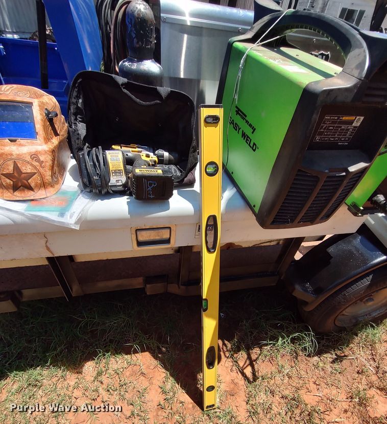 image for item LU9156 Lincoln Electric Vantage 400  welder