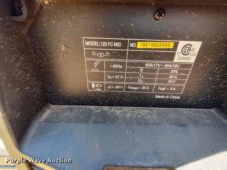 image for item LU9156 Lincoln Electric Vantage 400  welder