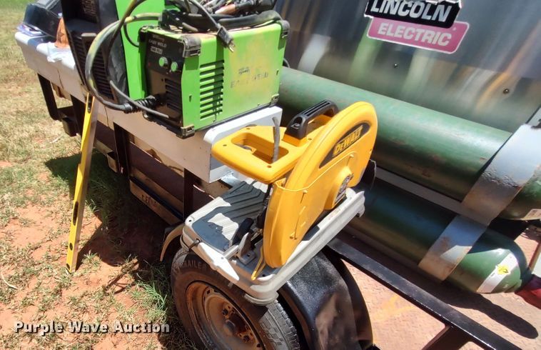 image for item LU9156 Lincoln Electric Vantage 400  welder