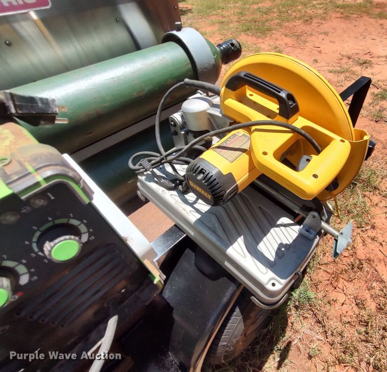 image for item LU9156 Lincoln Electric Vantage 400  welder