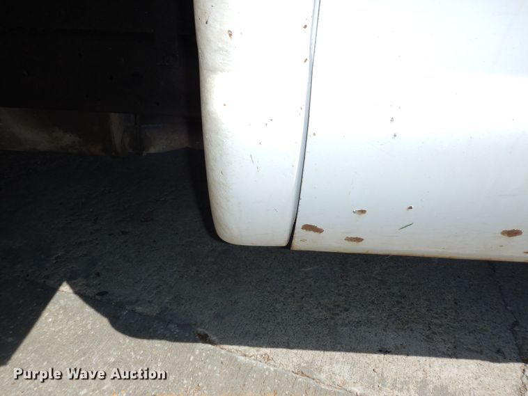 image for item MD9242 1999 Ford F450 Super Duty  dump flatbed truck