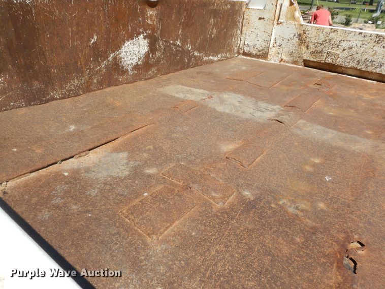 image for item MD9242 1999 Ford F450 Super Duty  dump flatbed truck