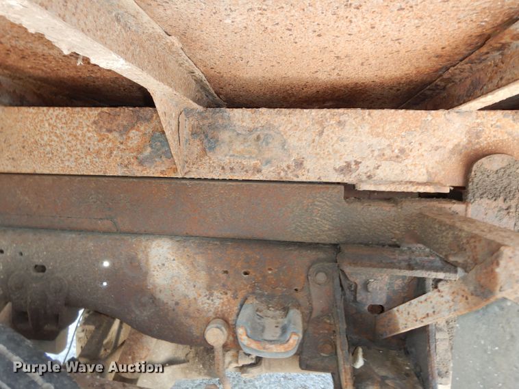 image for item MD9242 1999 Ford F450 Super Duty  dump flatbed truck