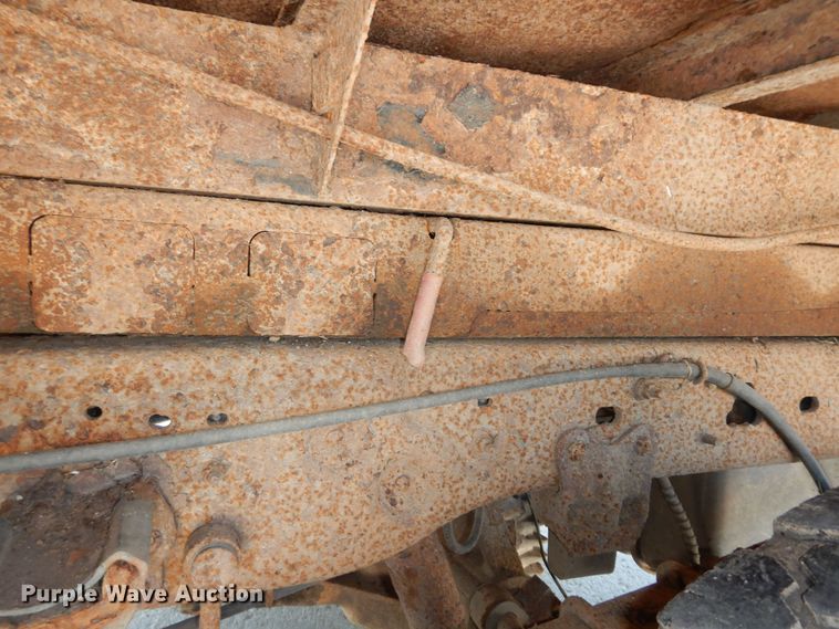 image for item MD9242 1999 Ford F450 Super Duty  dump flatbed truck