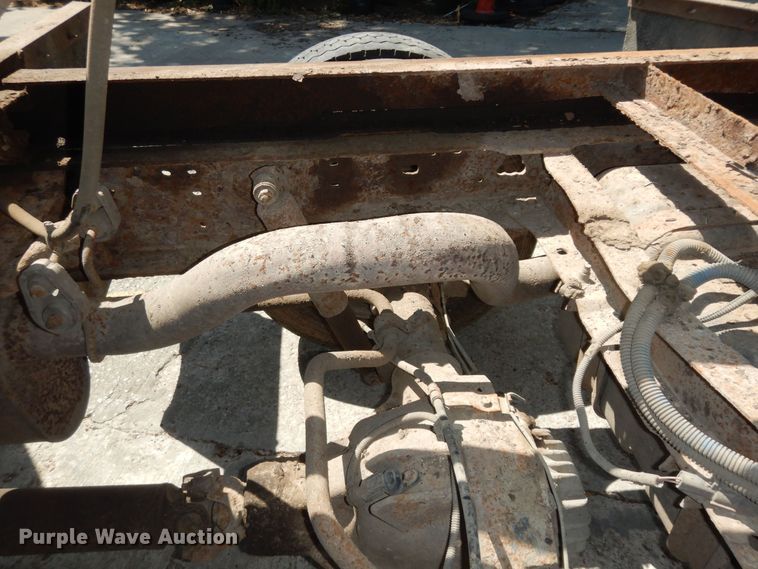 image for item MD9242 1999 Ford F450 Super Duty  dump flatbed truck