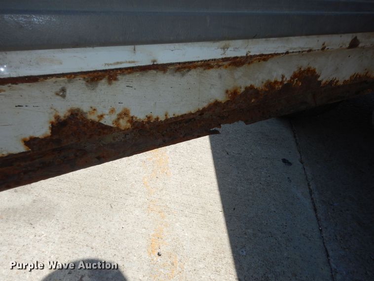 image for item MD9242 1999 Ford F450 Super Duty  dump flatbed truck