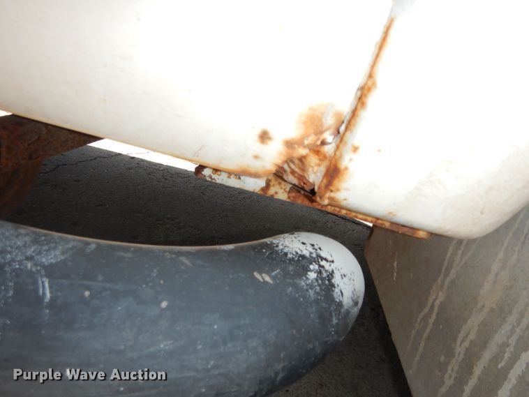 image for item MD9242 1999 Ford F450 Super Duty  dump flatbed truck